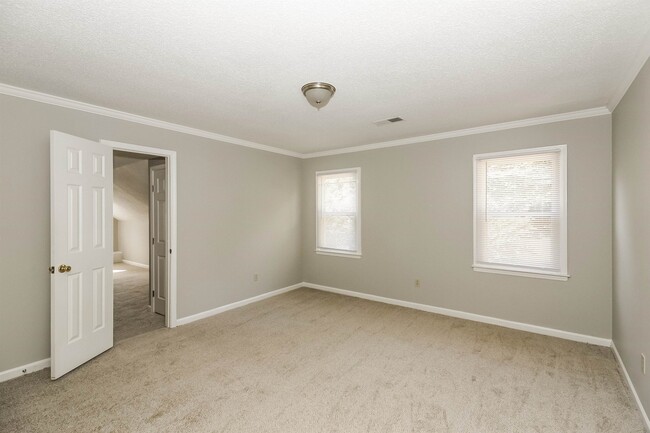 Building Photo - 4185 Blacksmith Cove