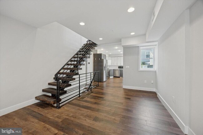 Building Photo - 2222 Wharton St