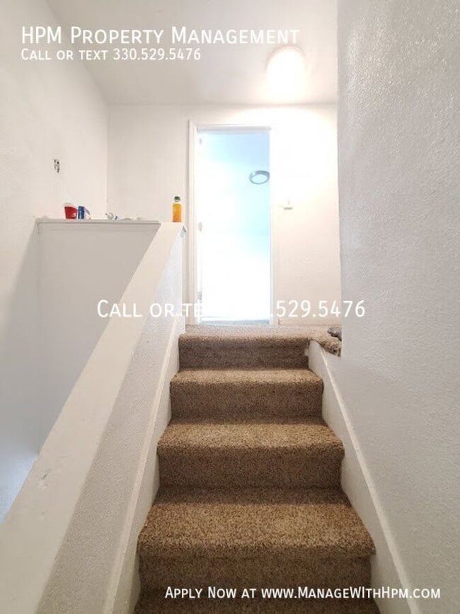 Building Photo - 394 Stanton Ave
