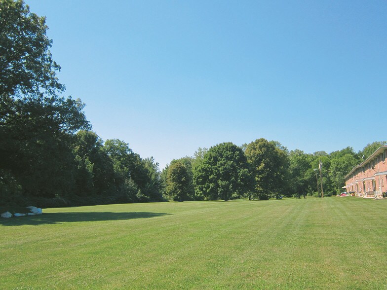 Chase Woods Manor 68325 Gates Manor Dr Rochester NY 14606