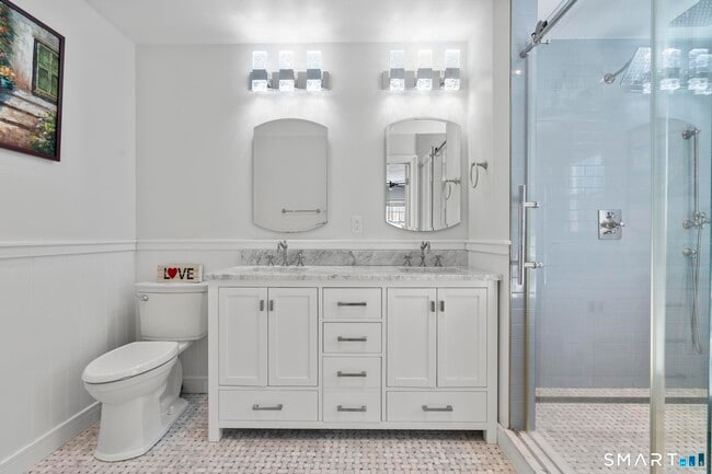 Building Photo - 153 Fillow St