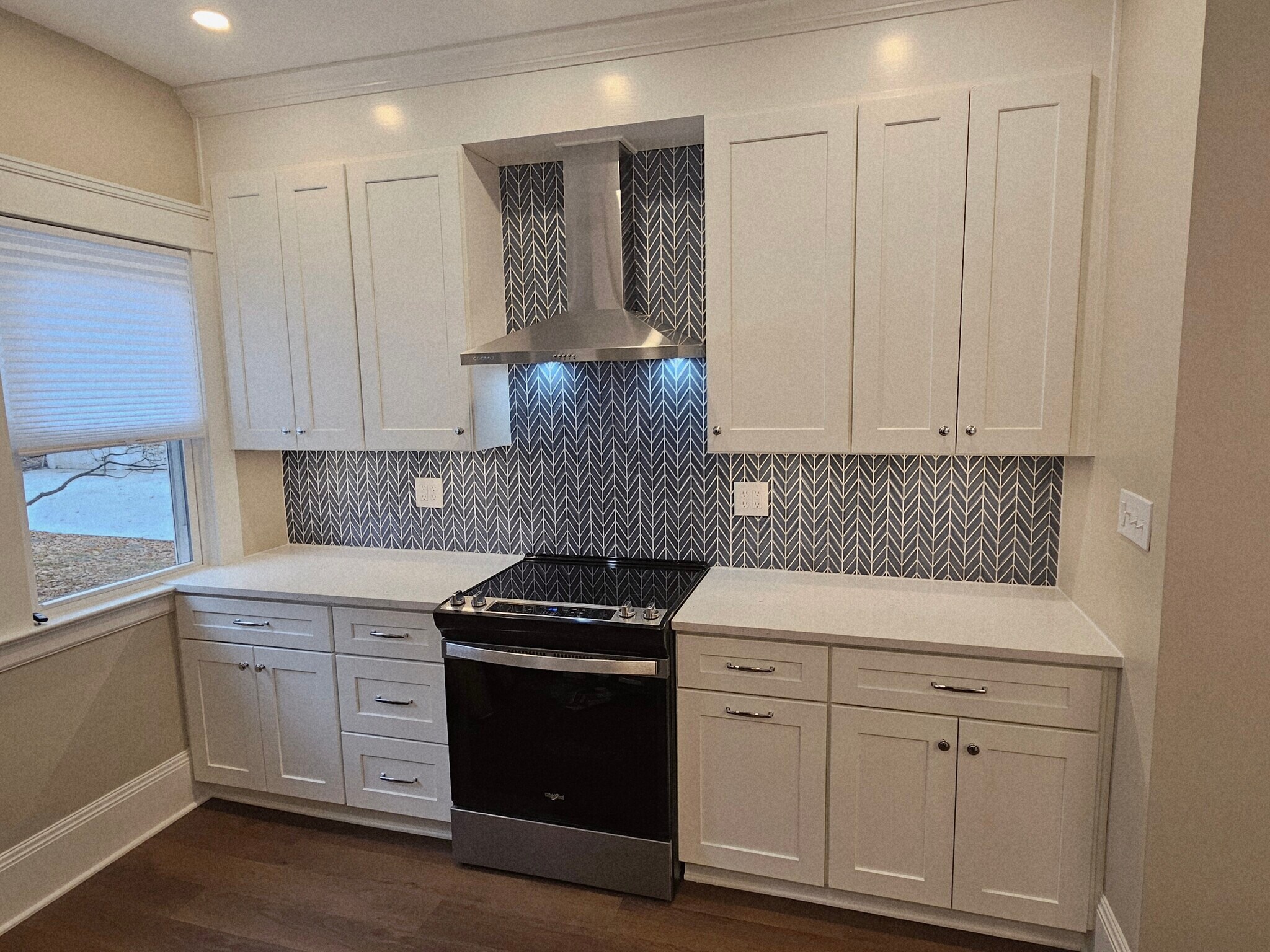 Building Photo - 9715 Clifton Blvd