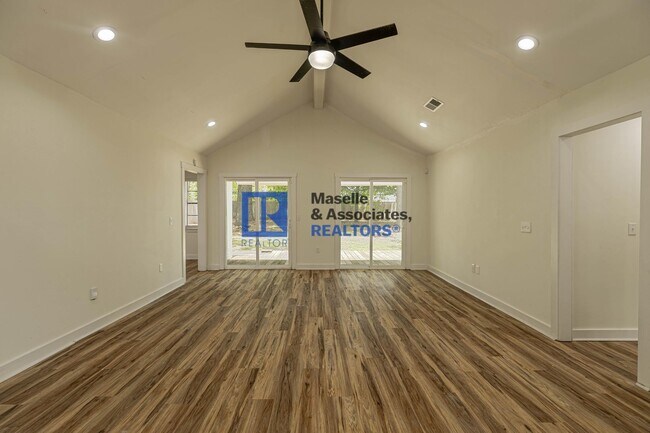 Building Photo - 107 Cumberland Rd