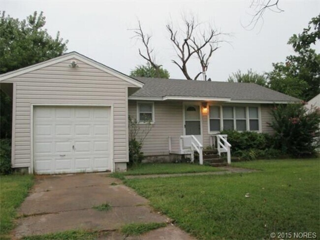 Building Photo - 2 Bed 1 Bath Rental Home - Tulsa
