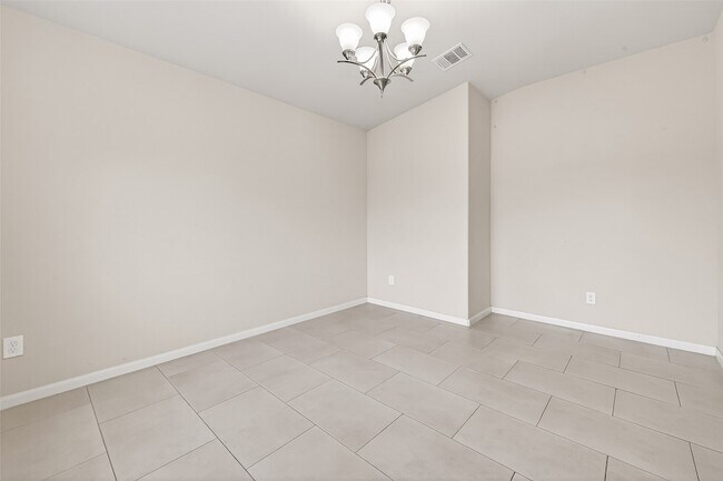 Building Photo - 19339 Vermillion Ct