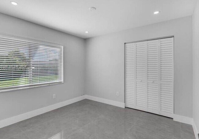 Building Photo - 10790 SW 66th Dr