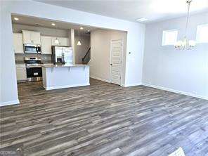 Building Photo - 265 Dupont Dr