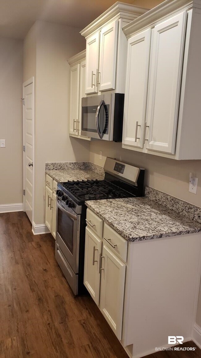 Building Photo - 24490 Kipling Ct