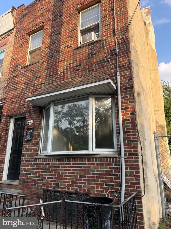 Building Photo - 1112 W Glenwood Ave