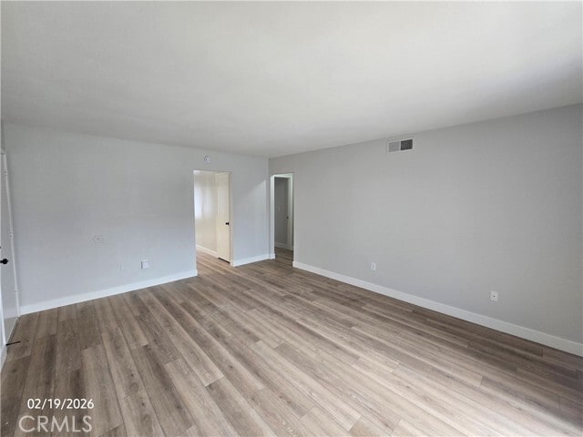 Building Photo - 5561 Cross Dr