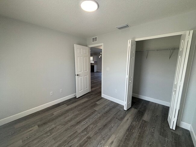 Building Photo - New Construction 3/2/ in Dunnellon