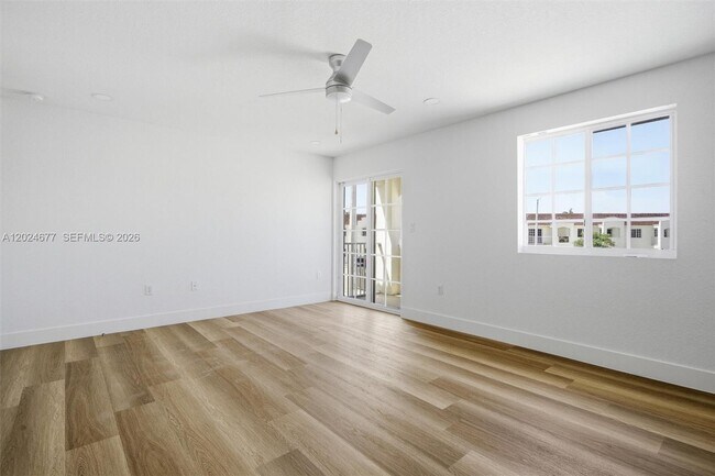 Building Photo - 82 SW 3rd Ct