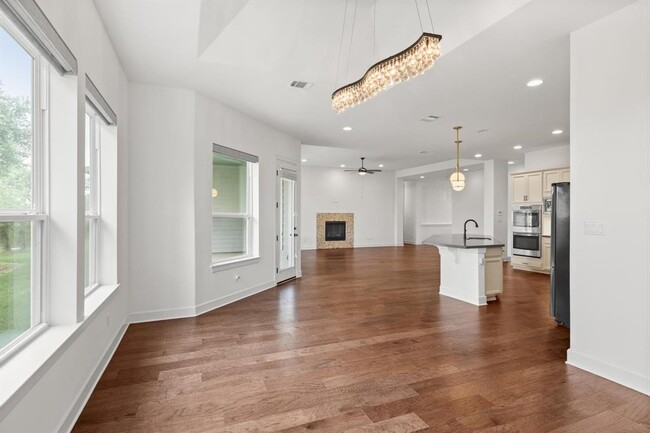 Building Photo - 276 Townes Ct
