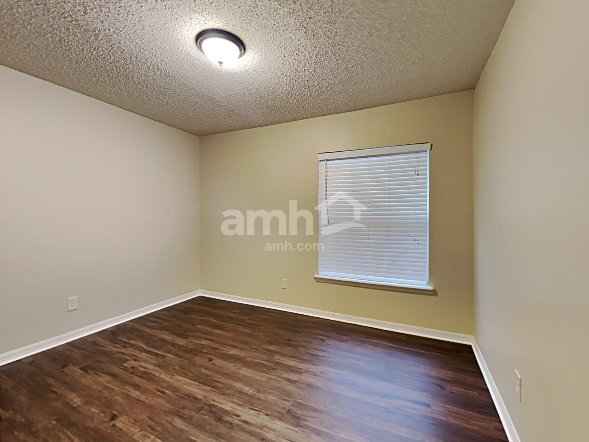 Building Photo - 2961 Golden Pond Blvd