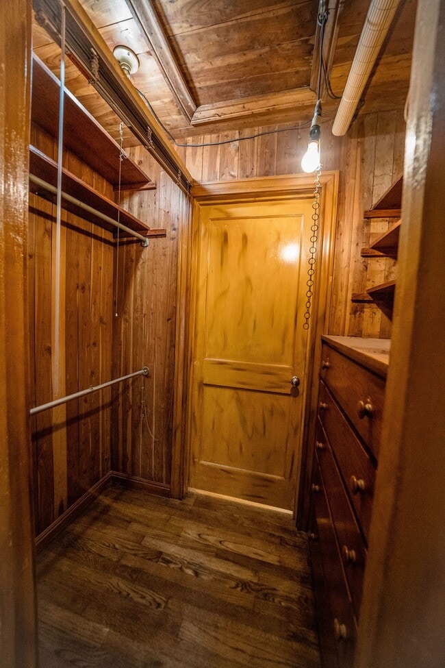 Building Photo - 2218 Chapman St