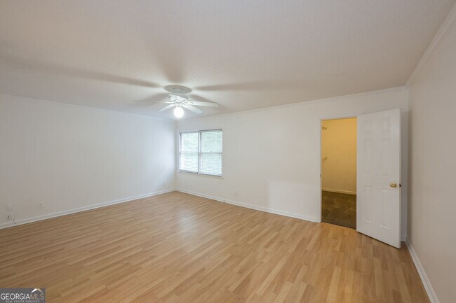 Building Photo - 9070 Cobbler Ct