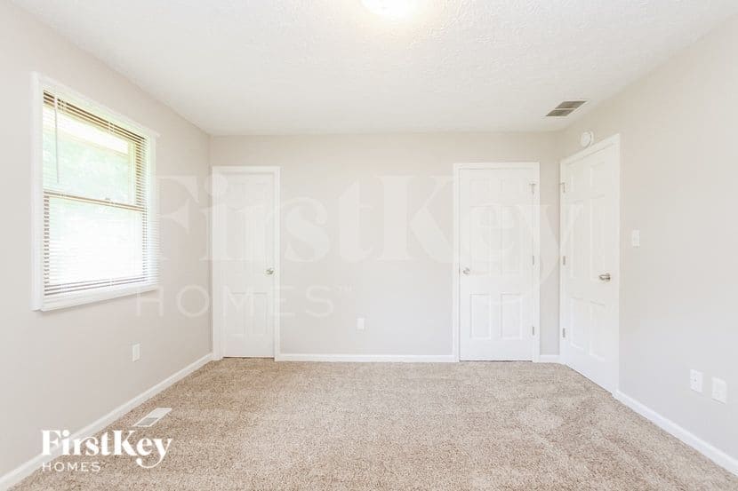 Building Photo - 127 E Edgewood Ave