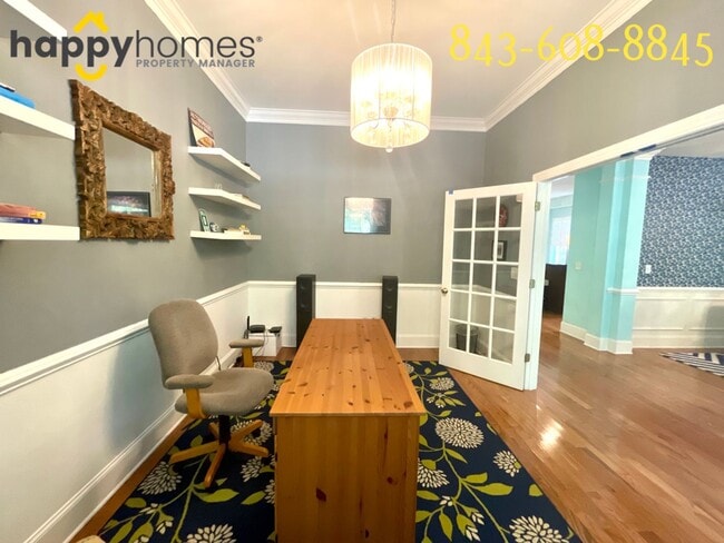 Building Photo - Gorgeous home in an ideal location on Daniel Island
