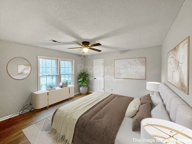 Building Photo - 408 Thorne St