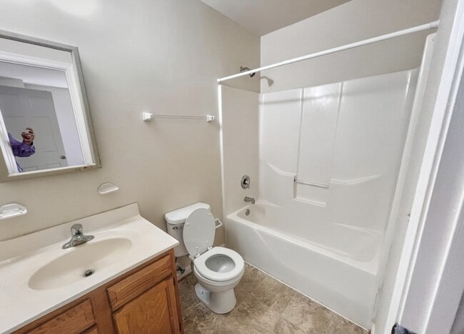 Building Photo - 3615 Harbor Rd