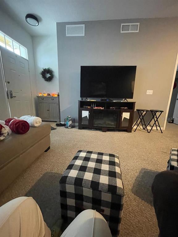Building Photo - 2624 Lodi Cir