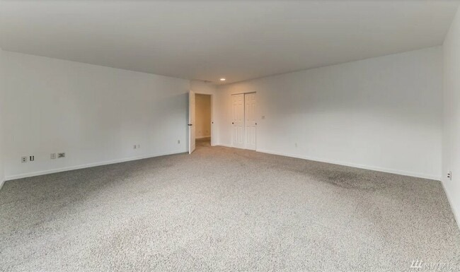 Building Photo - 20074 Ramblewood Rd SE