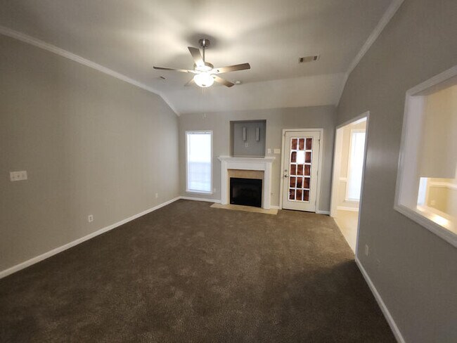 Building Photo - Remodel Columbia County Grovetown Home Very Close to Fort Gordon