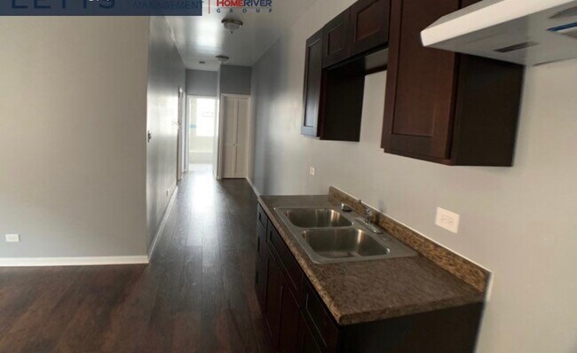 Primary Photo - 357 E 55th Pl