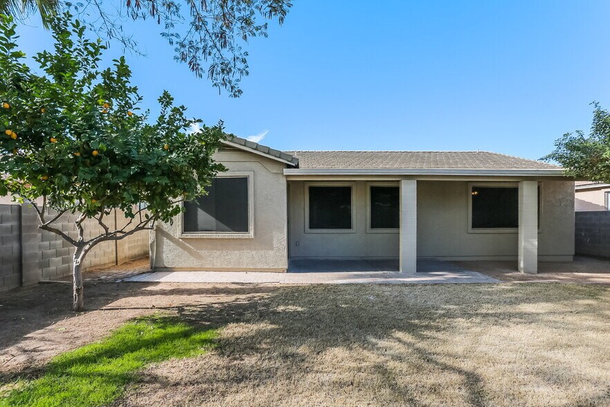 Building Photo - 6531 S 17th Ave