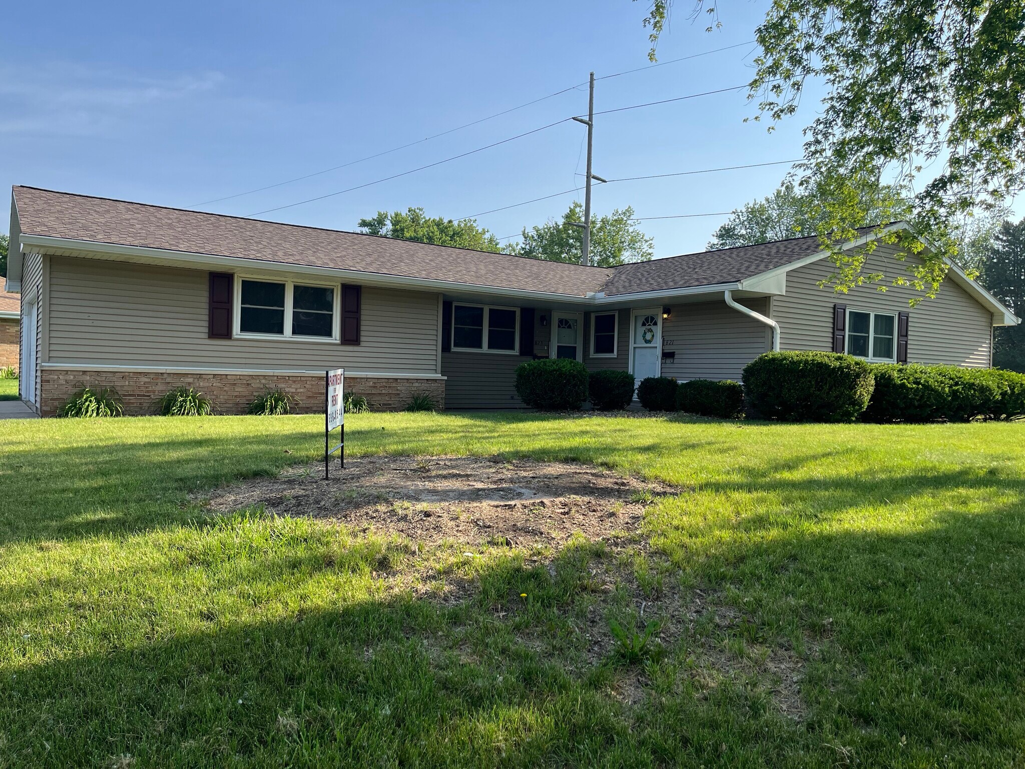 Building Photo - 823 W Teton Dr