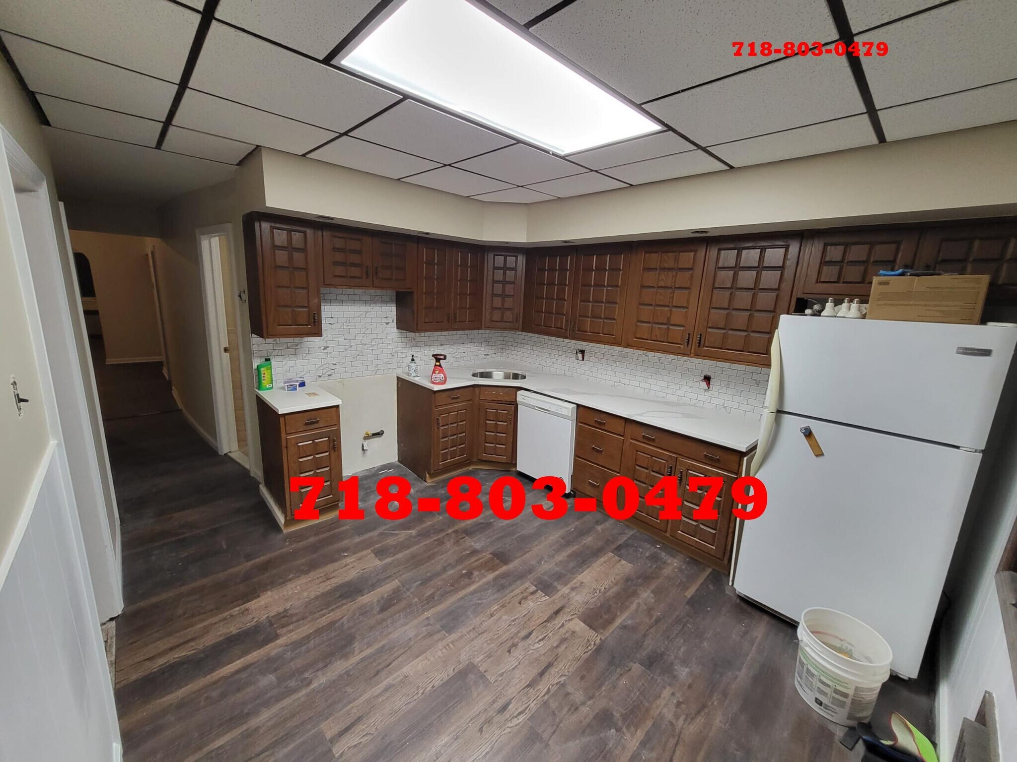 Building Photo - 97 W 54th St