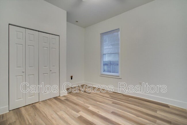 Building Photo - 5513 Victor St