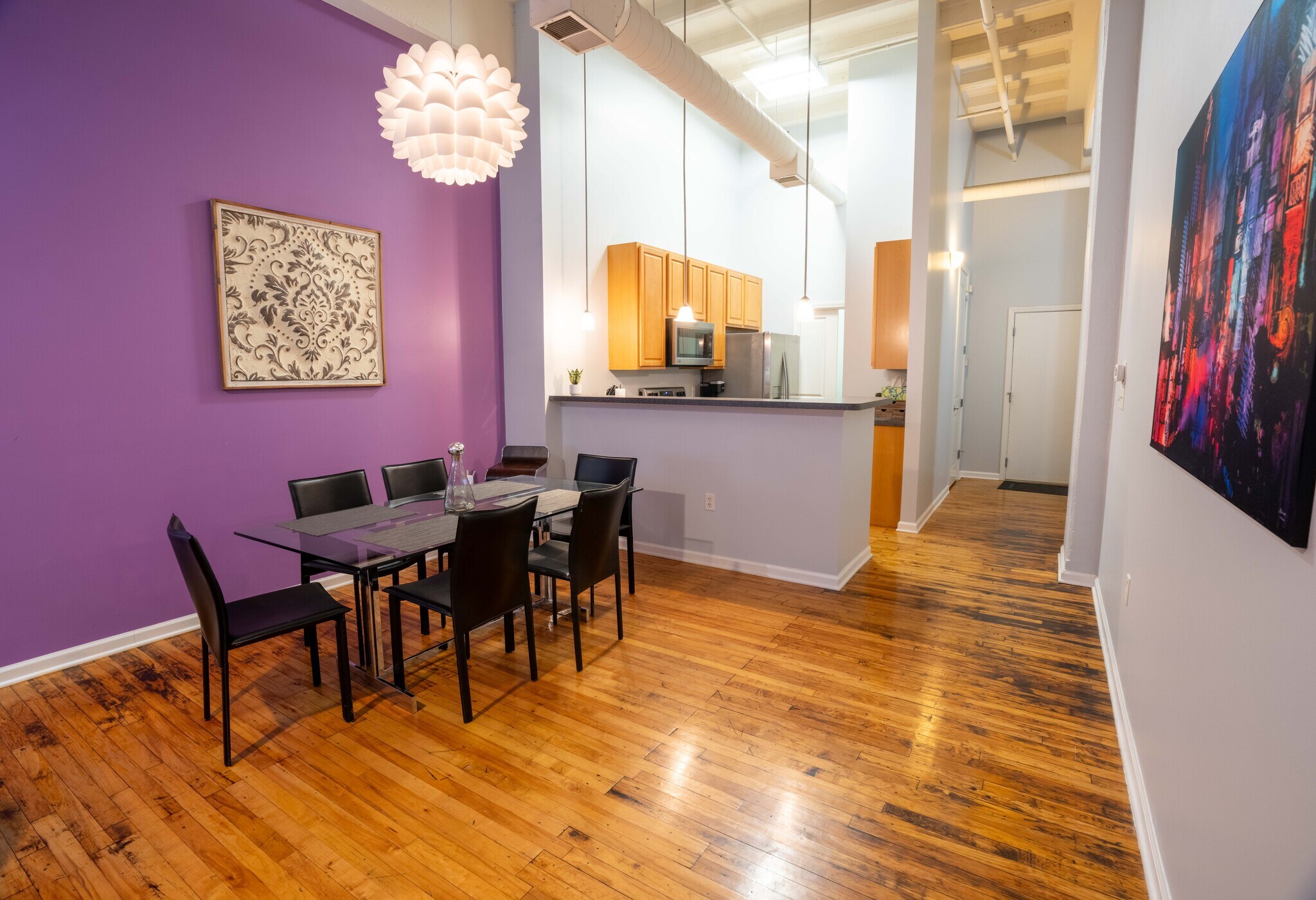 Building Photo - 624 E Walnut St