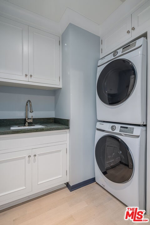 Building Photo - 381 Huntley Dr