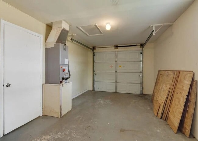 Building Photo - 2/2 w/ office & Flex Space Lakewood Park Home!