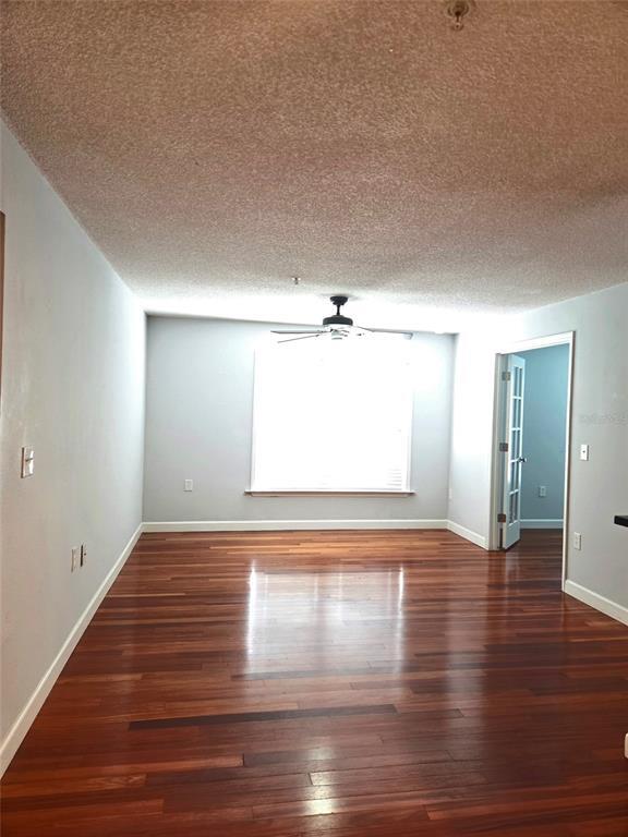 Building Photo - 2035 Dixie Belle Dr