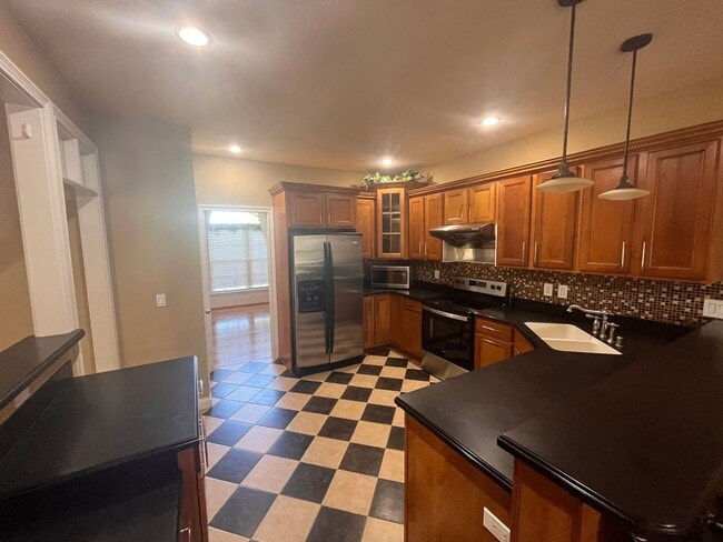 Building Photo - Beautiful 4 Bed in Hamburg!