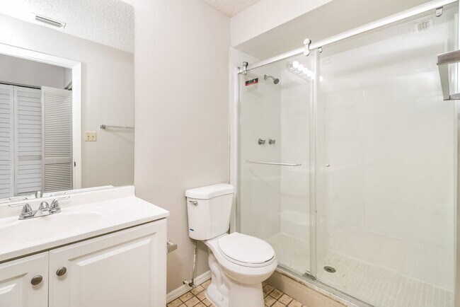 Building Photo - 8505 Luray Dr