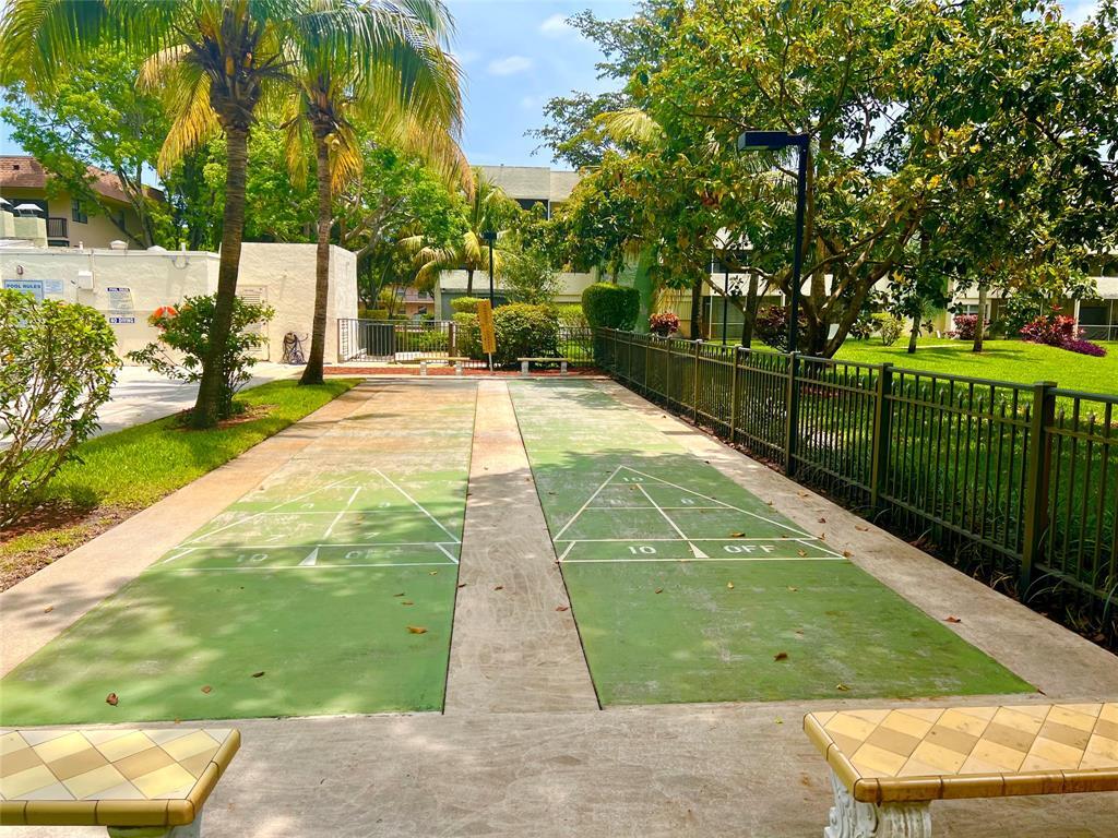 Building Photo - 5155 E Sabal Palm Blvd