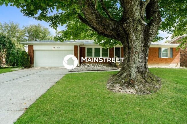 Building Photo - 3 Bedroom Pet-Friendly Home in LOUISVILLE, KY with Main Street Renewal