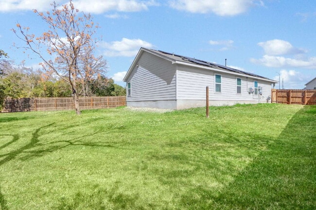Building Photo - "Charming 3-Bedroom, 2-Bath Home Retreat with Solar Panels! 10% off for active service members!"