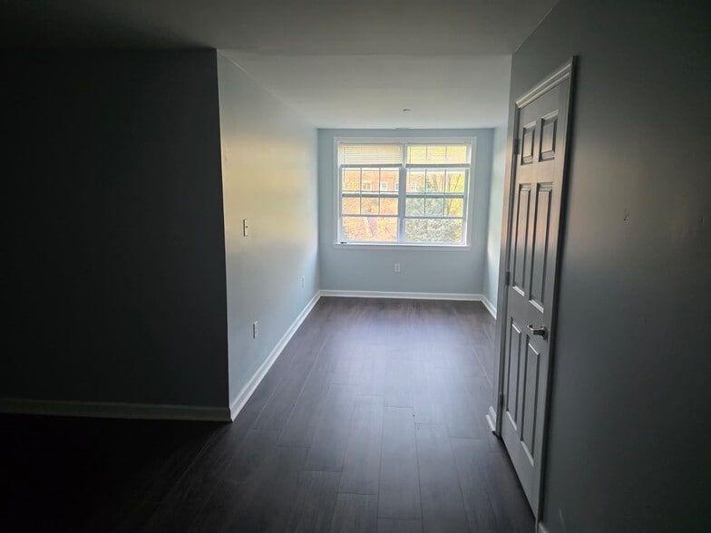 Building Photo - 4407 Driftwood Dr