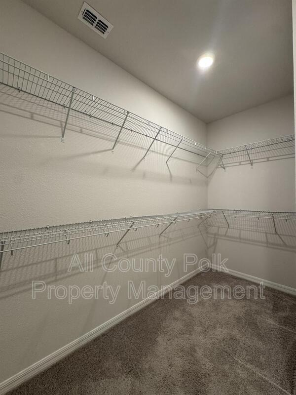 Building Photo - 851 Folklore Ln