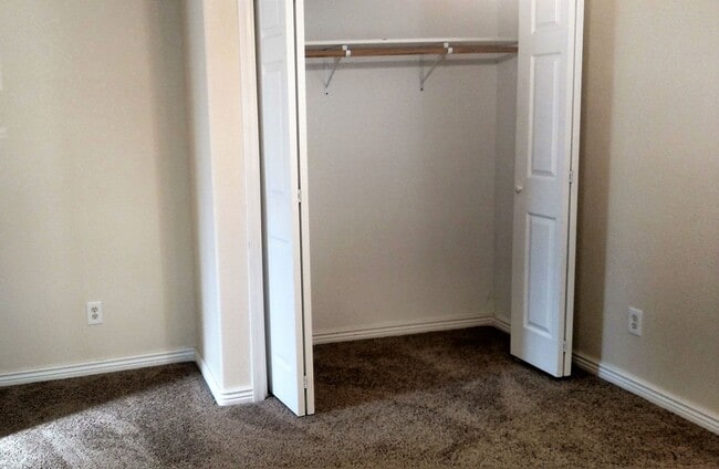 Building Photo - 1 Bedroom 1 Bathroom House For Rent