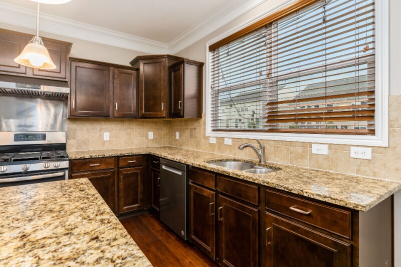 Building Photo - 294 McElhinny Ln