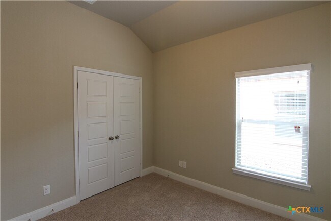 Building Photo - 1259 FM306