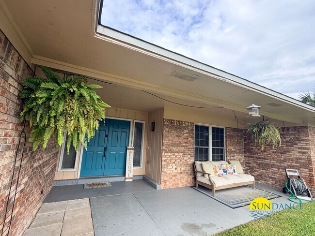 Building Photo - 102 Tanglewood Ct