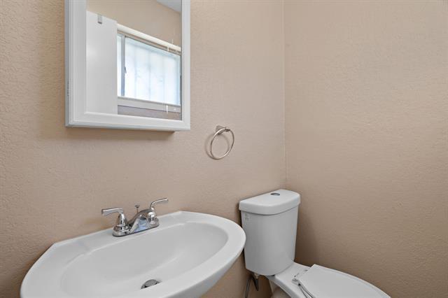 Building Photo - 3734 Olney Ct