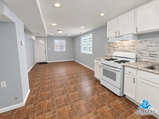 Building Photo - 5647 Sohl Ave