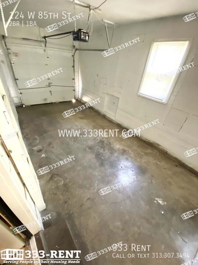 Building Photo - 124 W 85th St